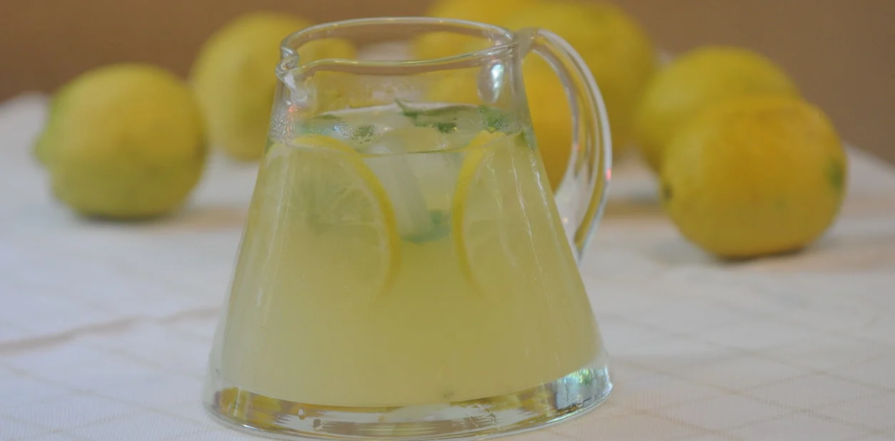 Лимонад с мятой и огурцом